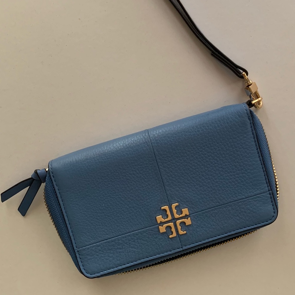 Wallet/phone holder wristlet